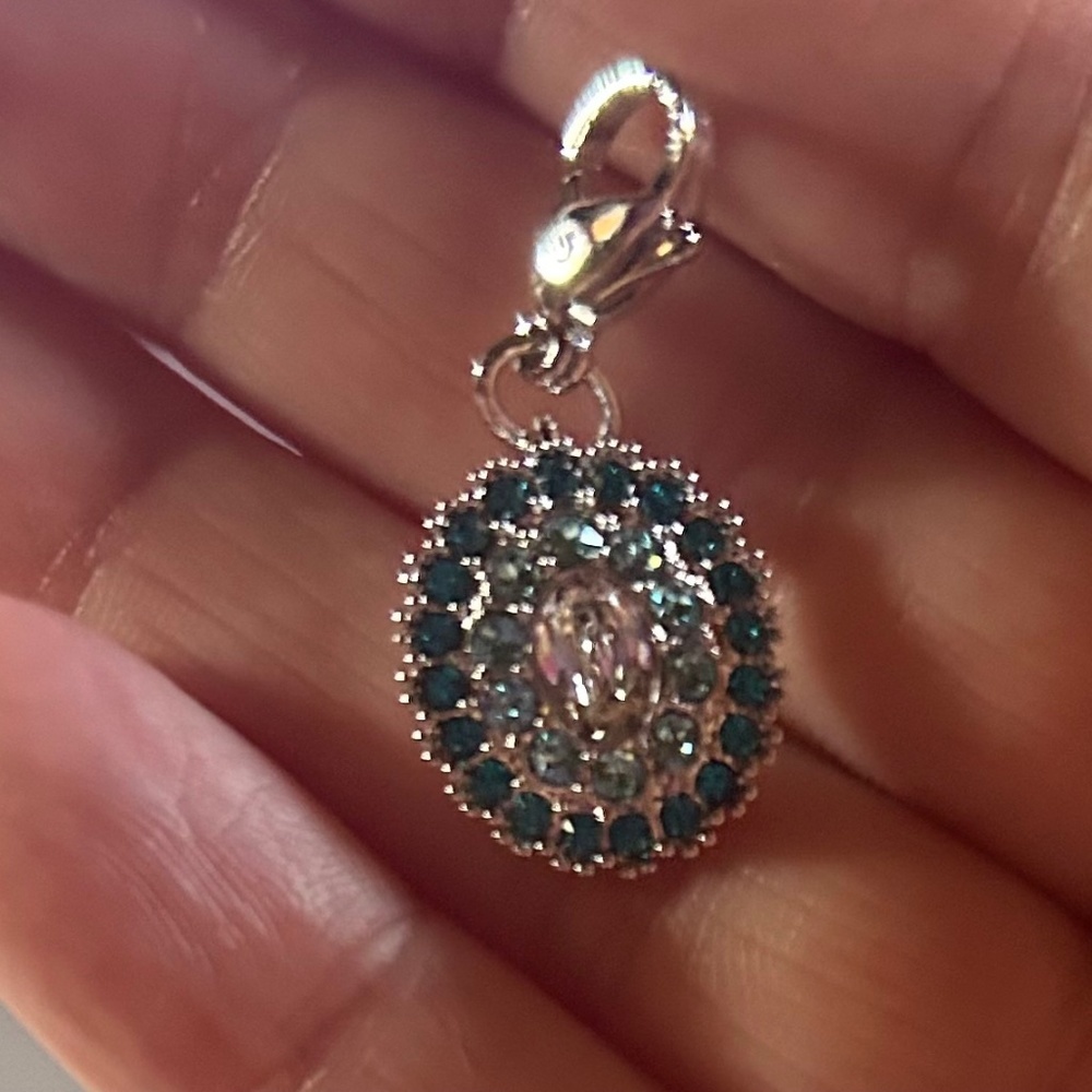 Cute teal oval dangle with Swarovski crystals - Picture 1 of 1
